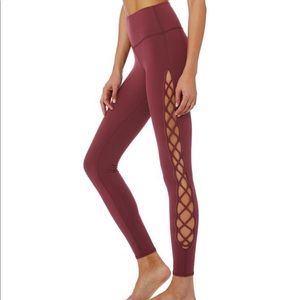 Alo yoga interlace legging black cherry xxs